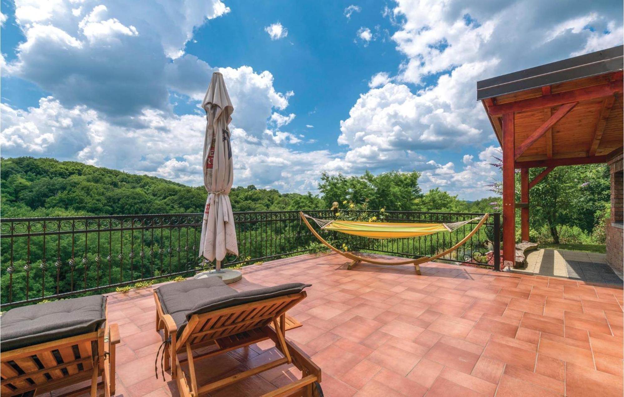 Beautiful Home In Sv,Martin Na Muri With Jacuzzi Светий Мартин-на-Мурі Екстер'єр фото