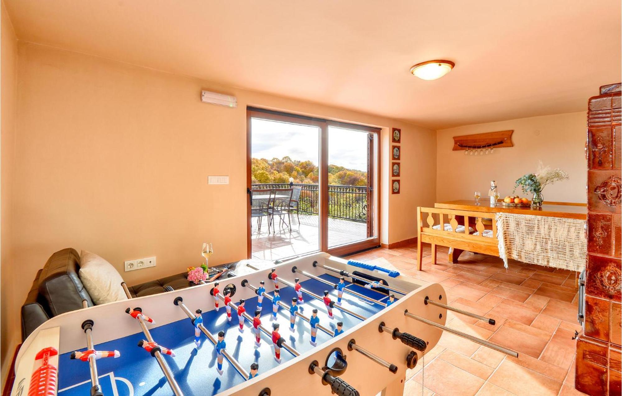 Beautiful Home In Sv,Martin Na Muri With Jacuzzi Светий Мартин-на-Мурі Екстер'єр фото